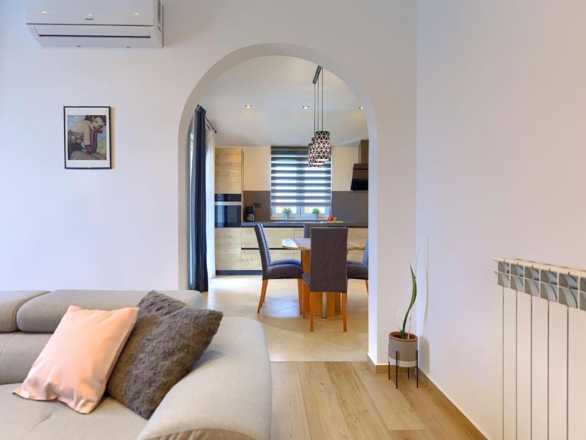 Holiday Home House Eric&Paolo By Interhome Pula Exteriör bild