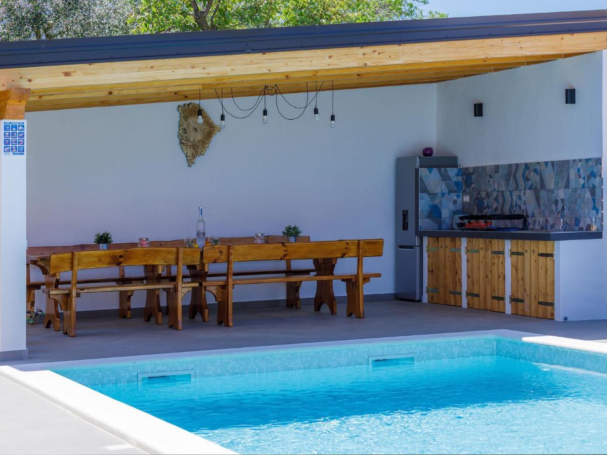 Holiday Home House Eric&Paolo By Interhome Pula Exteriör bild